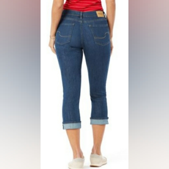 Levis Signature PLUS size 26 Modern Capri - Picture 1 of 11